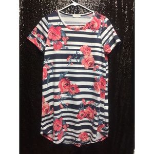 *SOLD*. T-shirt dress
